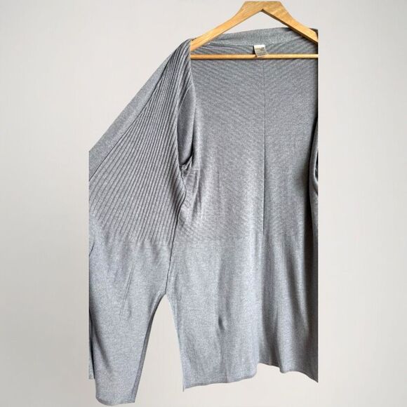Soft Gray Ribbed Cardigan 1X Easy Throw-On Minimalist Cozy Fit - Picture 3 of 13